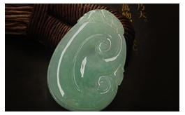 天然翡翠掛件--老坑冰糯種清雅淺綠均色細潤晶瑩雙面精雕萬事如意