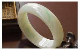 天然翡翠手鐲--綠絲彩飄老坑冰種潤澤大氣端莊厚實寬圓鐲(58)