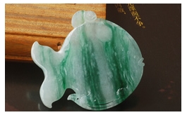 天然翡翠掛件--老坑冰種清雅藍(lán)綠飄絲潤澤晶瑩鏤空精雕金玉滿堂