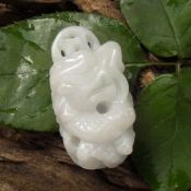 翡翠立體招財龍