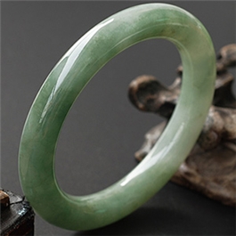 天然翡翠手鐲--老坑冰糯種淺綠細(xì)膩凝潤(rùn)經(jīng)典圓條鐲(54)S400N-109