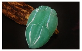 天然翡翠掛件--老坑冰糯種清雅淺綠均色細(xì)潤晶瑩飽滿圓潤雙面精雕玉葉