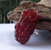 精美紅玉髓滿紅辟邪貔貅掛件