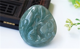 天然翡翠掛件--老坑糯種油青精致浮雕蓮年有魚