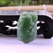 天然新疆和田碧玉金蟾招財辟邪掛件/玉石金蟾項墜/招財辟邪開運助事業/玉緣軒正品