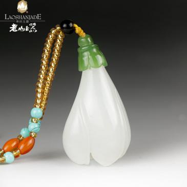 和田玉羊脂玉掛件花卉帶鏈珠