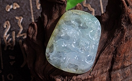 天然翡翠掛件--老坑冰種飄黃翡水潤晶瑩精致浮雕三羊開泰