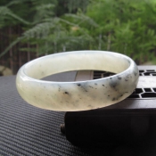 精美中國風通透岫玉水墨玉手鐲