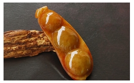 天然翡翠掛件--老坑糯種滿色紅褐翡色細膩亮澤精雕連中三元