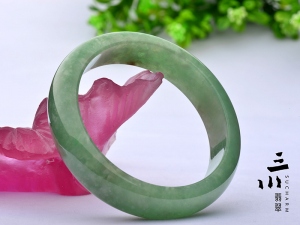 豆種翠綠天然A貨翡翠圓鐲