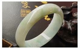 天然翡翠手鐲-水嫩凝翠老坑冰種飄黃雅秀圓鐲(57)