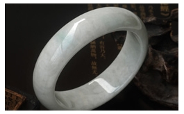 天然翡翠手鐲--老坑糯種清雅飄綠花寬版厚裝富貴圓鐲(57)