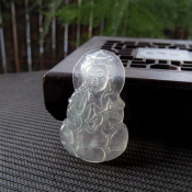 巴山翡翠玉冰種起熒光飄綠玉觀音掛件