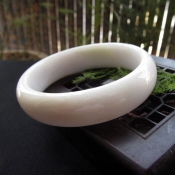純天然緬甸a貨紫羅蘭翡翠貴妃鐲