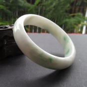 天然緬甸A貨翡翠飄綠玉手鐲
