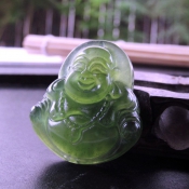天然冰種岫玉碧綠色笑佛掛件/遼寧岫巖玉彌勒佛玉佛項墜/天然岫玉佛公吊墜/玉緣軒正品