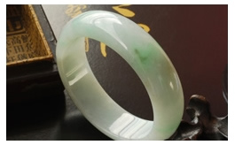 天然翡翠手鐲-水嫩凝翠老坑冰種厚實雅秀寬圓鐲(58)