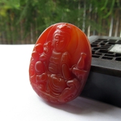 精美冰透紅玉髓玉觀音掛件