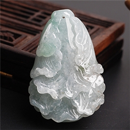 天然翡翠掛件--老坑糯種淺綠色澤立體形象精雕如意白菜百財