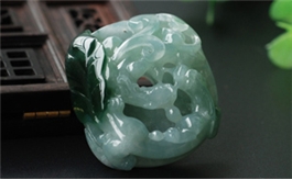 天然翡翠掛件--老坑冰糯種深淺綠圓潤(rùn)縷空精雕龍鳳呈祥