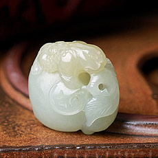 天然和田玉金蟾吊墜★珍貴糖色富貴金蟾掛墜飾品★招財辟邪化小人