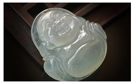 天然翡翠掛件--老坑冰種清雅淡綠細膩均勻水潤晶瑩圓潤厚實小巧玲瓏歡樂佛