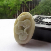 純天然新疆和田玉原石招財(cái)鼠吊墜