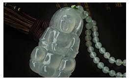 天然翡翠掛件--精品老坑冰種清新淺綠極細膩均勻水潤靈動圓潤大氣雙面精雕靜雅慈悲觀音(配同色玉珠項鏈)