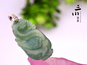 18k白金鉆石油青種天然A貨翡翠瑞獸吊墜