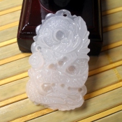 天然白玉冰透龍牌