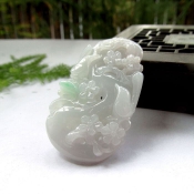 純天然緬甸A貨翡翠玉飄綠喜上梅梢(喜鵲梅花)吉祥掛件