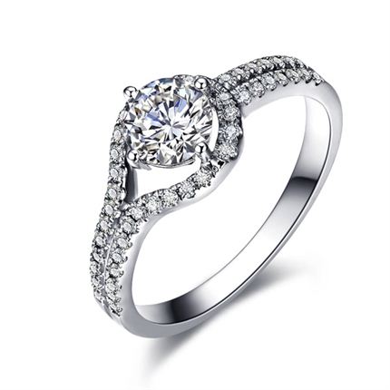 【觸動的愛】系列白18k金半克拉鉆石結婚戒指
