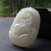 天然和田玉細(xì)潤十二生肖玉兔掛件
