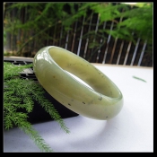純天然新疆和田玉淺青細潤手鐲