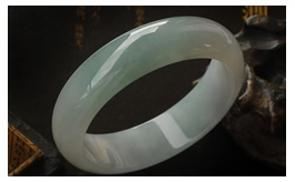 天然翡翠手鐲--老坑冰糯種清雅淺綠極細膩均勻潤澤晶瑩婉約韻秀圓潤正裝富貴圓鐲(58)