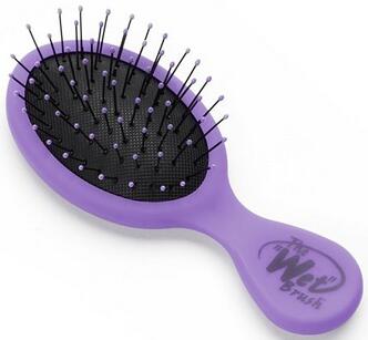 WetBrushSquirtDetanglingHairBrush