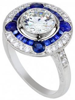 3.88 cts Sophisticated Diamond and Sapphire Ring Mounted in Platinum