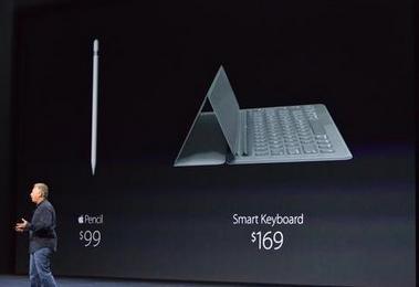 配合iPadPro苹果推出ApplePencil和智能键盘
