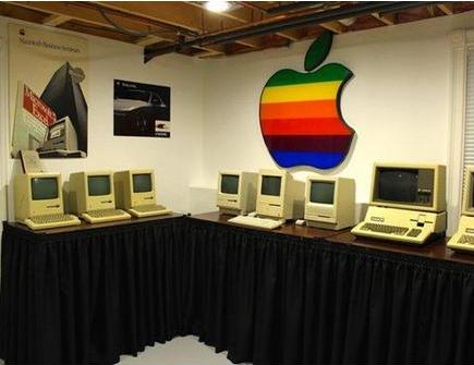 15岁少年藏有250多台苹果产品，正筹备科技博物馆展出