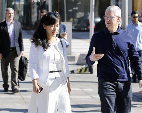 苹果CEO库克第八次访华,10亿美金投资滴滴