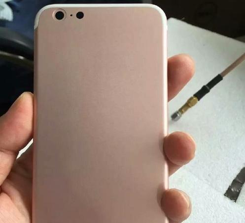 IPhone7玫瑰金后殼:天線條仍是槽點