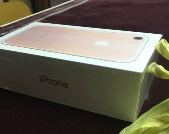 IPhone7零售包裝盒提前曝光:玫瑰金色