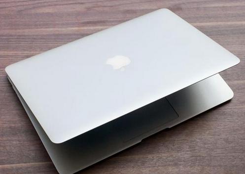 新一代MacBookPro遭吐槽根本就不Pro？