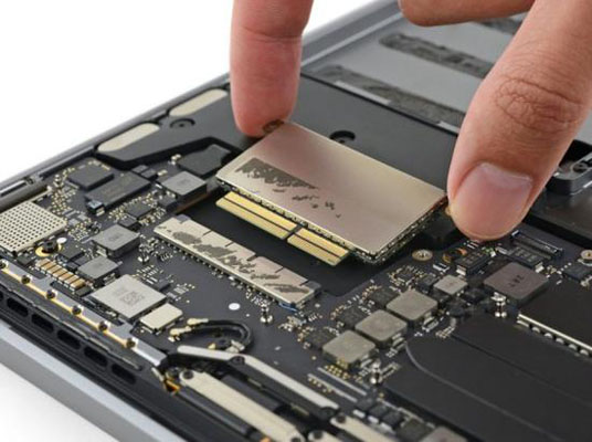 下一代MacBookPro可能支持全新3DXPointSSD