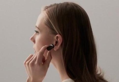 索尼Xperia Ear智能耳机将开卖 售价199.99美元