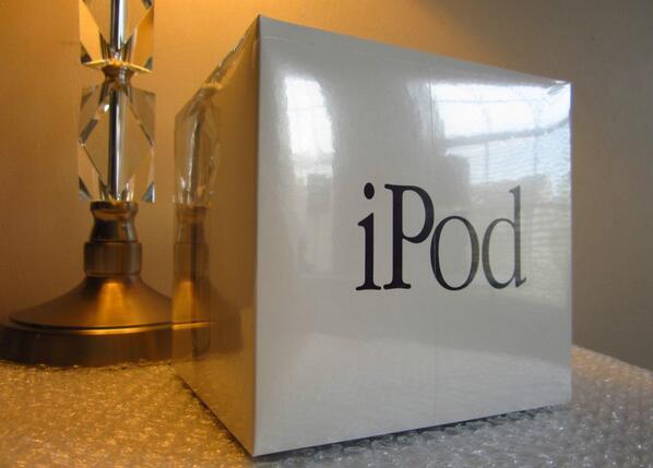 满是情怀！原装未拆封初代iPod标价20万美元